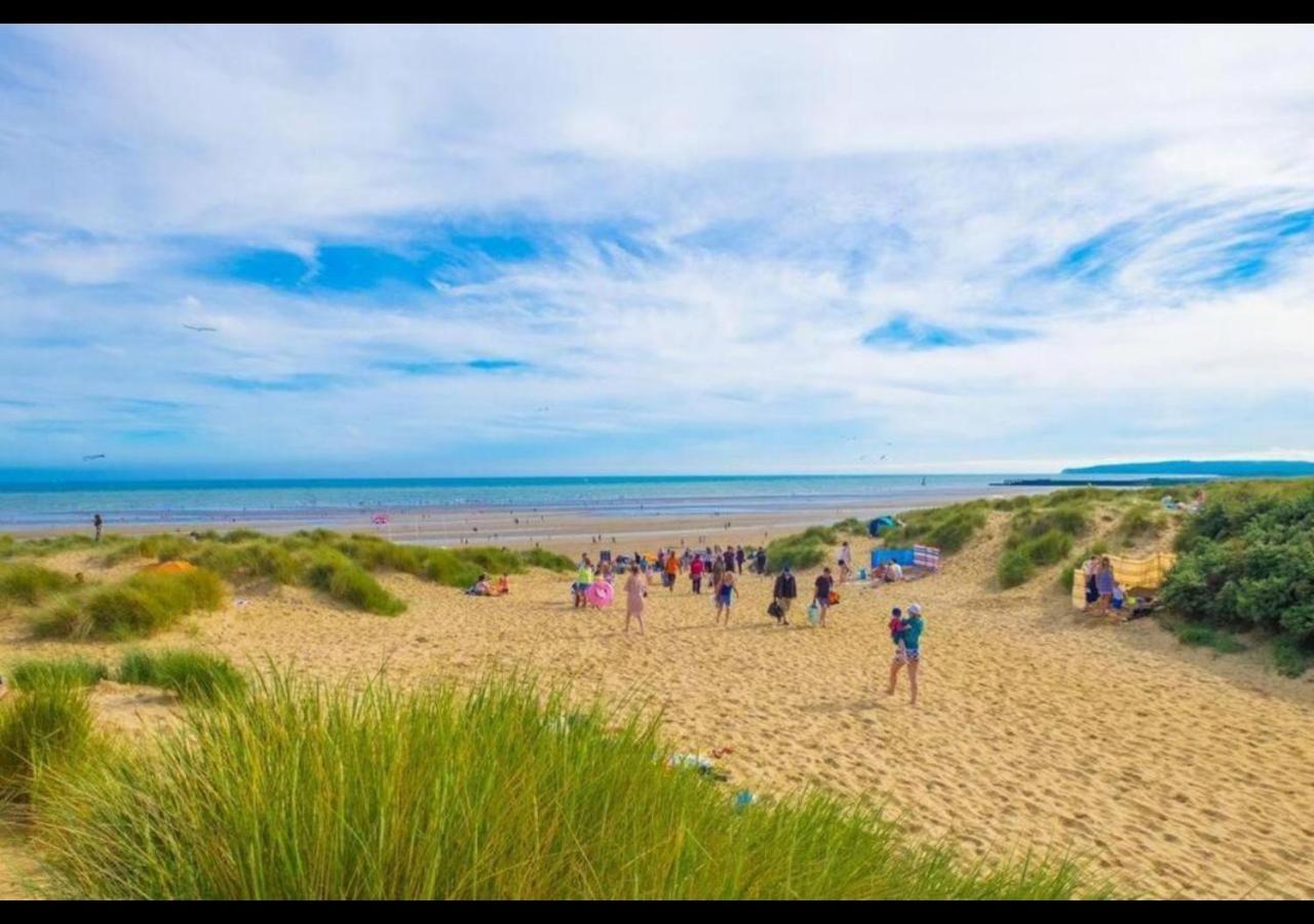 Mp768 - Camber Sands Holiday Park - Huge Lodge - Small Dog Friendly - Sleeps 8 Eksteriør billede