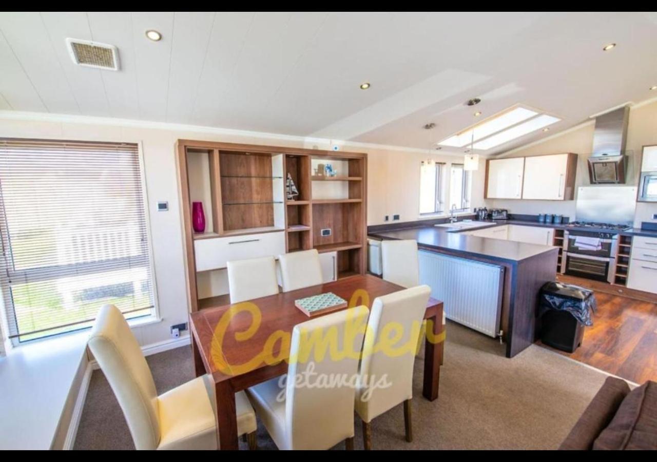Mp768 - Camber Sands Holiday Park - Huge Lodge - Small Dog Friendly - Sleeps 8 Eksteriør billede
