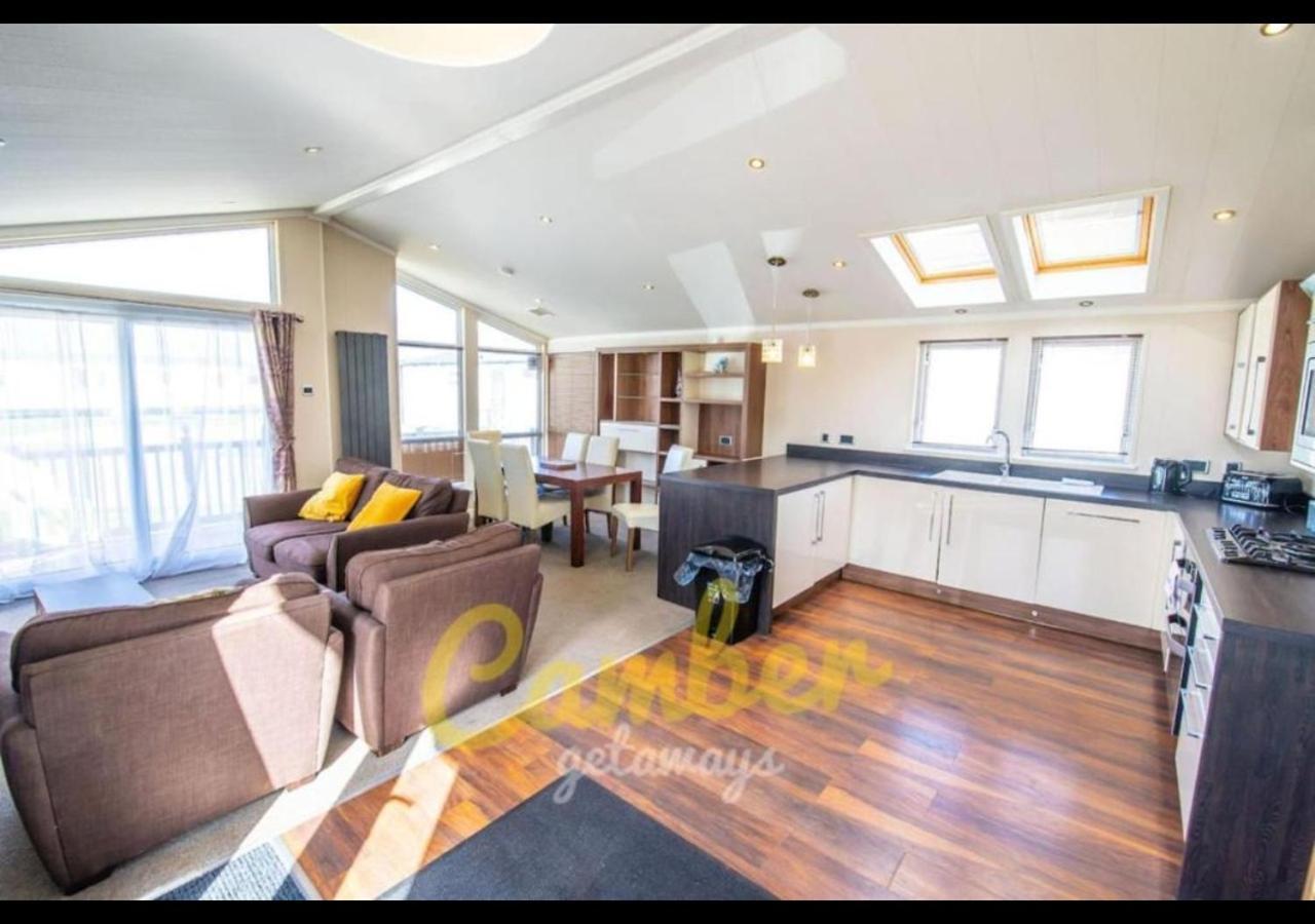 Mp768 - Camber Sands Holiday Park - Huge Lodge - Small Dog Friendly - Sleeps 8 Eksteriør billede